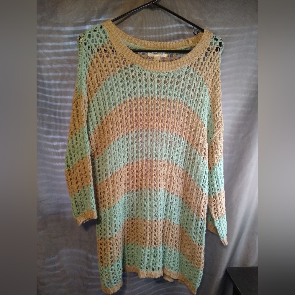 Dress Barn Tan Abd Green Crochet Open Knit Sweater